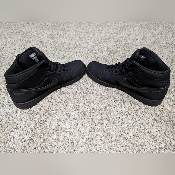 2017 Air Jordan Retro black triple size 13 - Picture 5 of 9